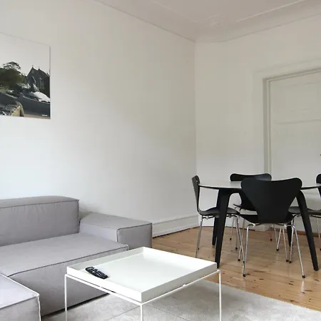 Appartement Beautiful 2-bed In Frederiksberg C W Balcony