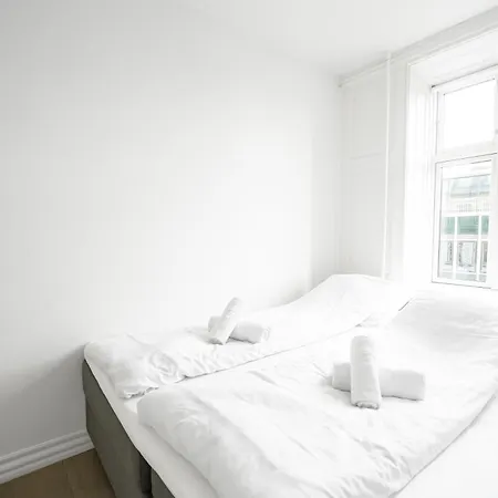 Daire Beautiful 2-bed *