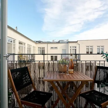 Location - Citycenter - Balcony Daire