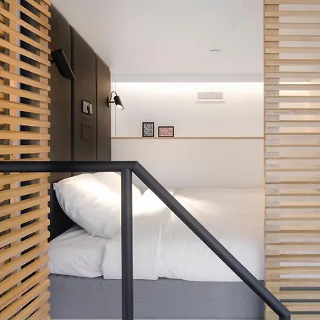 Zoku Aparthotel 4*