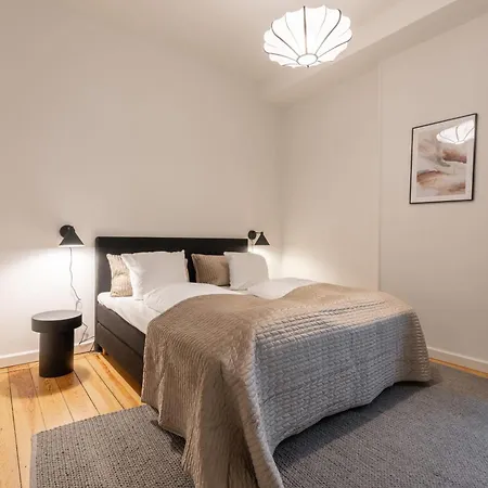 דירה Stunning 5 Bedroom By The Lakes קופנהגן