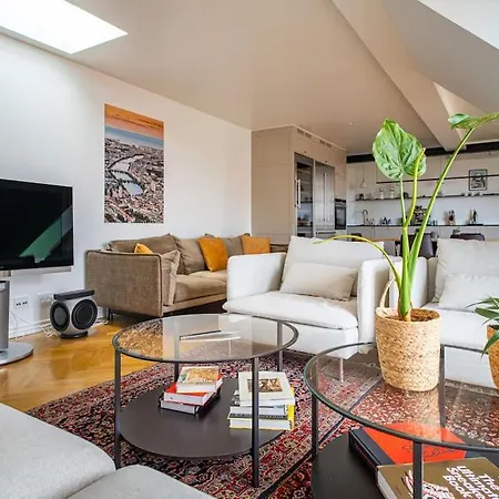 Апартаменты Central Penthouse With Panoramic Private Terrace