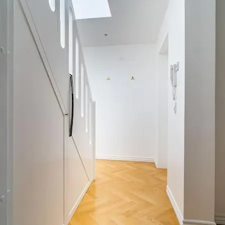 Апартаменты Central Penthouse With Panoramic Private Terrace *