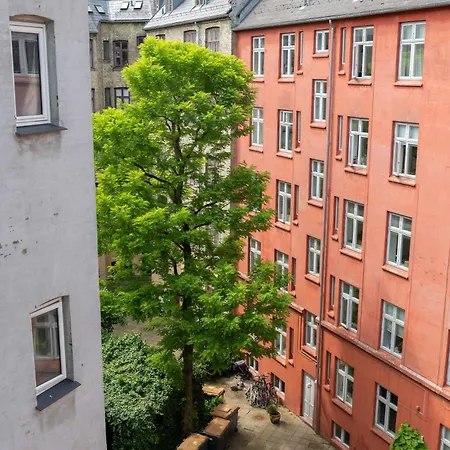 Lovely In Vibrant Area Of Copenhague