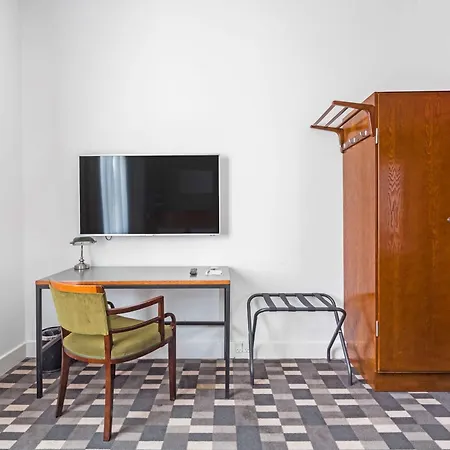 Astoria, Western Signature Collection 3*