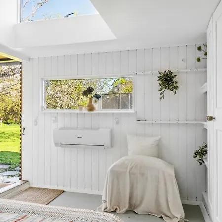 Sanders Swan - Marvellous Close To The Center Of * Kopenhagen