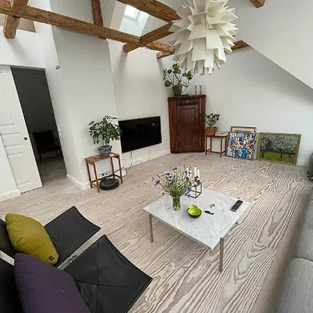 Villa Uniq Townhouse In City Center !!!