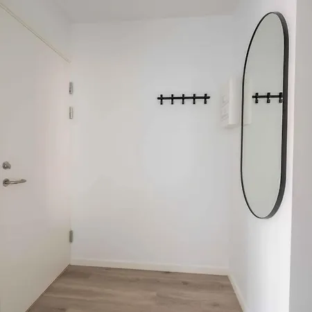 Appartement Lovely In Vibrant Area Of *
