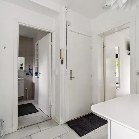 Appartamento Cosy Apt. In Near Airport- Metro-beach. *