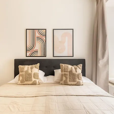 Apartamento Sanders Noble - Fantastic 4-bdr In The Capital