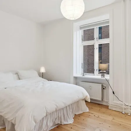 Apartment Modern Comfort In Copenhagen's Coolest District