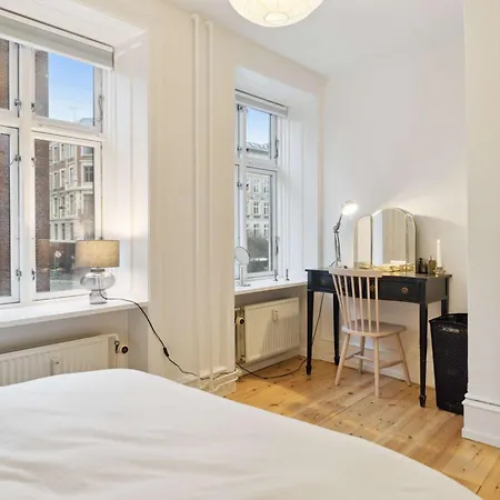 Apartment Modern Comfort In Copenhagen's Coolest District *