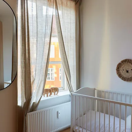 Stunning 2 Bedroom On Nyhavn With Private Balcony Διαμέρισμα