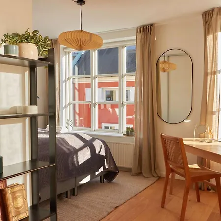 Διαμέρισμα Stunning 2 Bedroom On Nyhavn With Private Balcony *