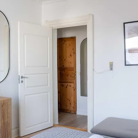 Cozy & Bright In Peaceful Area Apartman *