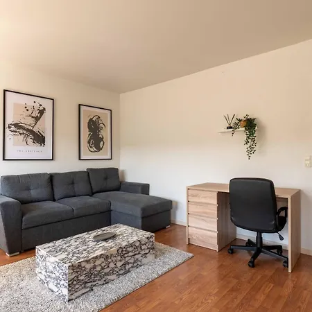 Cozy Near Metro Apartament *