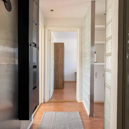 Apartament Cozy Near Metro *