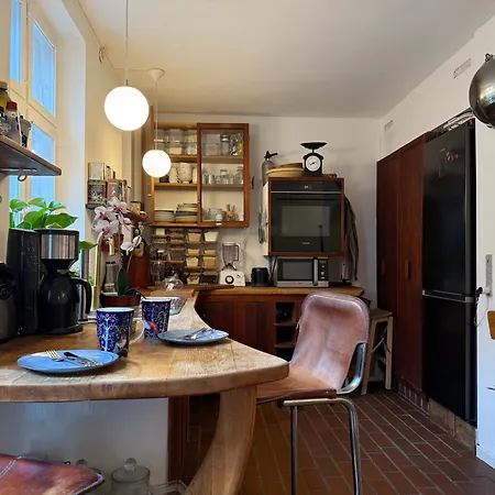 Pansiyon Cozy Center Chambers With Kitchen And Garden