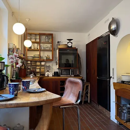 Cozy Center Chambers With Kitchen And Garden Pansiyon