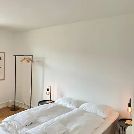 L - Gammel Jernbanevej 19 4 * København