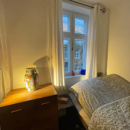 Cozy Center Chambers With Kitchen And Garden Pansiyon