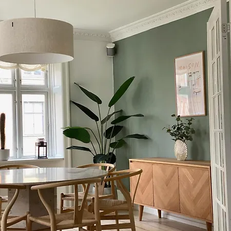 90m2 Luxury Flat In Apartment *