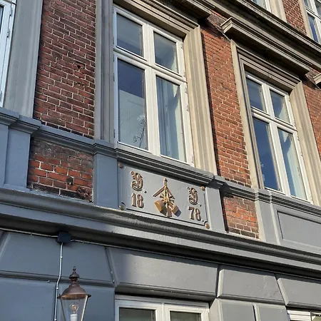 Stylish With Prime Location In Osterbro Apartment *