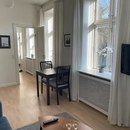 Apartment Stylish With Prime Location In Osterbro *