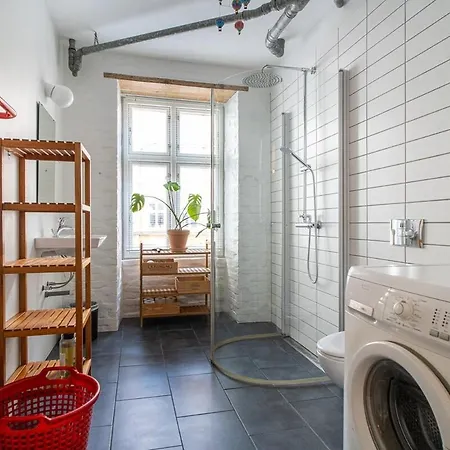 Stylish & Spacious In Trendy Norrebro Copenhagen