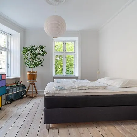 Stylish & Spacious In Trendy Norrebro