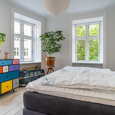 Apartment Stylish & Spacious In Trendy Norrebro Copenhagen
