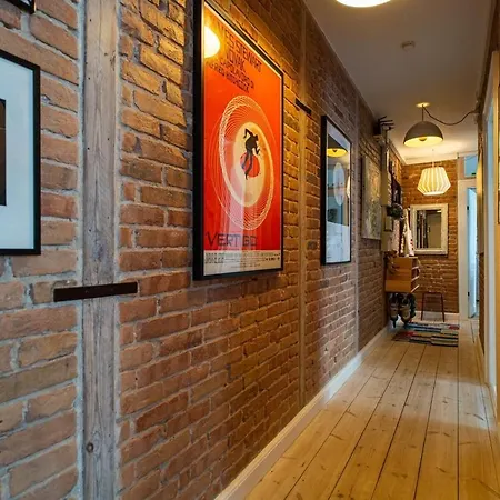 Stylish & Spacious In Trendy Norrebro *