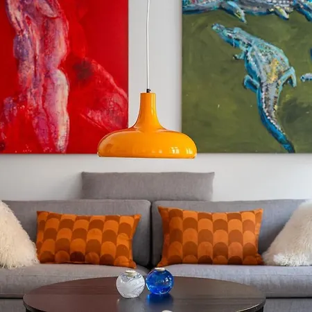 Apartment Stylish & Spacious In Trendy Norrebro