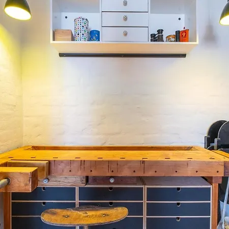 Stylish & Spacious In Trendy Norrebro Apartment *