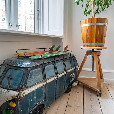 Apartment Stylish & Spacious In Trendy Norrebro *