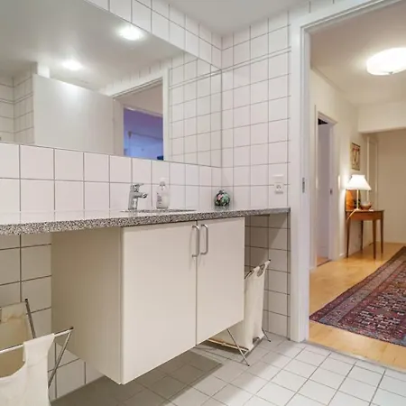 Апартаменты Spacious Canal-view Near Metro In Christianshavn Копенгаген