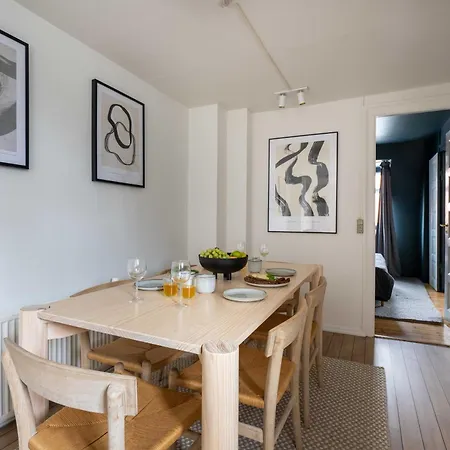 Lejlighed Rustic & Cozy 2br In Heart Of Cph By Stroget *