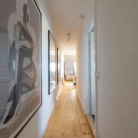 Bright 3br With Balcony And Amazing View קופנהגן