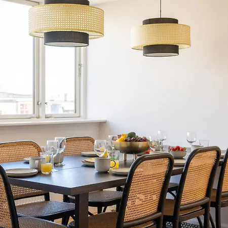 Bright 3br With Balcony And Amazing View דירה קופנהגן
