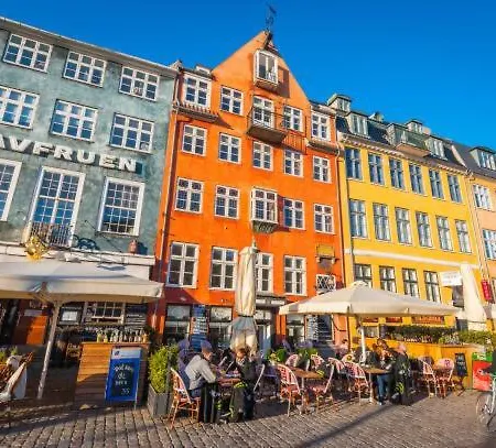 Apartment - Steps From Tivoli & Nyhavn