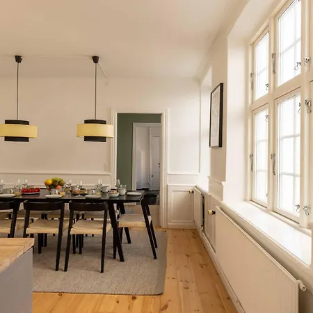 Appartement Big 4 Bedroom With Bathtub By Cph Hall Square *