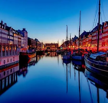 Apartment - Steps From Tivoli & Nyhavn Copenhagen
