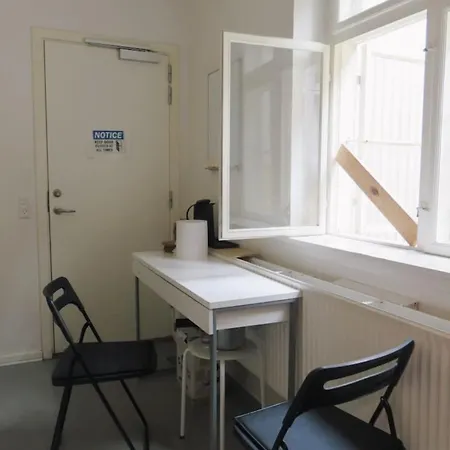 Lovely 1 Bed Private Close To Norreport * Kopenhagen