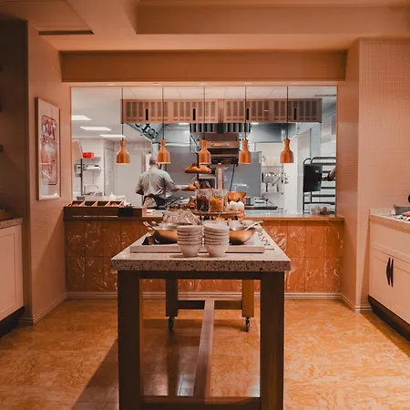 Grand Joanne Hotel