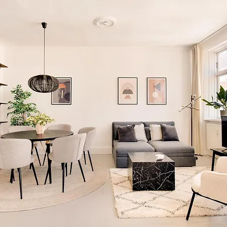 Sanders - Nimble One-bedroom In The Lovely Capital 아파트 *