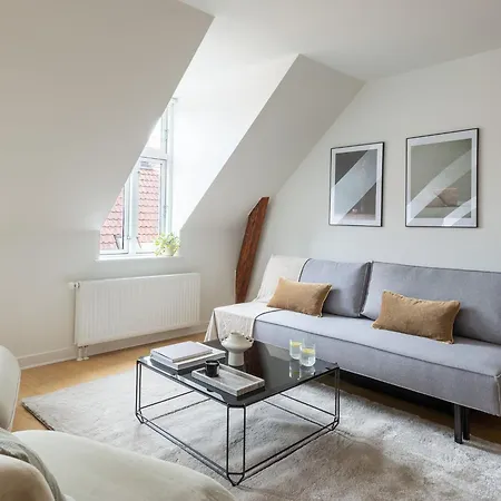 Daire Sanders Leaves - Two-bedroom With Shared Roof-top Terrace *