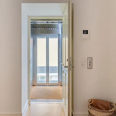 Daire Sanders Shield - 3 Bedroom With Balcony