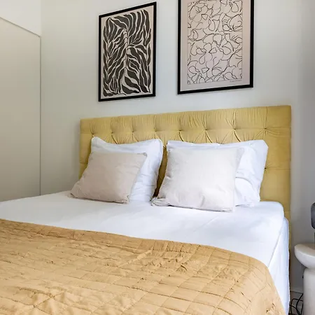Sanders Shield - 3 Bedroom With Balcony Daire