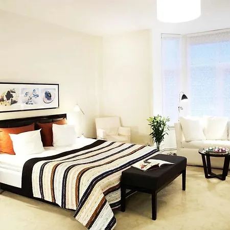 Hans Hotel 4*