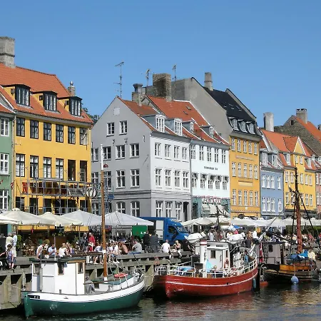 Kings Garden 1 By Daniel&jacob's * Copenhague